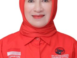 Anggota DPRD Kabupaten Pati Komisi D Suhartini Akomodir Keluhan Guru Honorer yang Bergaji Rendah