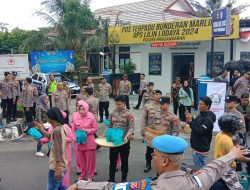 Polres Pangandaran Adakan Giat Bagi Takjil dan Sembako, Baksos Polri Presisi
