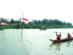 Kemeriahan Lomba Perahu Tradisional di Cisumur, Mengukir Sejarah Baru dan Menjaga Tradisi Lokal