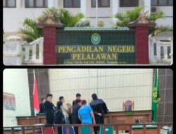 Dituntut 10 Bulan, Korban Penganiayaan Duga JPU “Masuk Angin”
