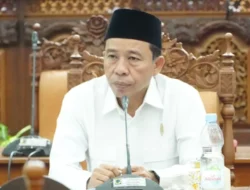Wakil Ketua II DPRD Kabupaten Pati Bambang Susilo Dorong Baperida Membuat Suatu Inovasi Dalam Penanganan Jalan Rusak