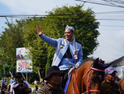 Antusias Ribuan Warga Berbondong Bondong Turut Meriahkan Kirab Buka Luwur Ratu Kalinyamat, Kuda hingga Ontel Jadi Simbol Kekuatan Jepara