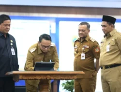 Ketua DPRD Pati Dampingi Plt Bupati Pati Hadiri Penandatanganan Pakta Integritas Antikorupsi dari Pemprov Jateng
