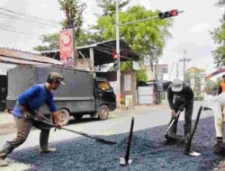 DPUTR Pati Prioritaskan Tambal Lubang Jalan, Proyek Perbaikan Jalan Belum Di Mulai Tunggu Instruksi Plt Bupati 