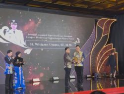 Mas Bupati Jepara Witiarso Terima Penghargaan Pendorong Pengembangan Wisata Pesisir pada detikJateng-detikJogja Awards 2026